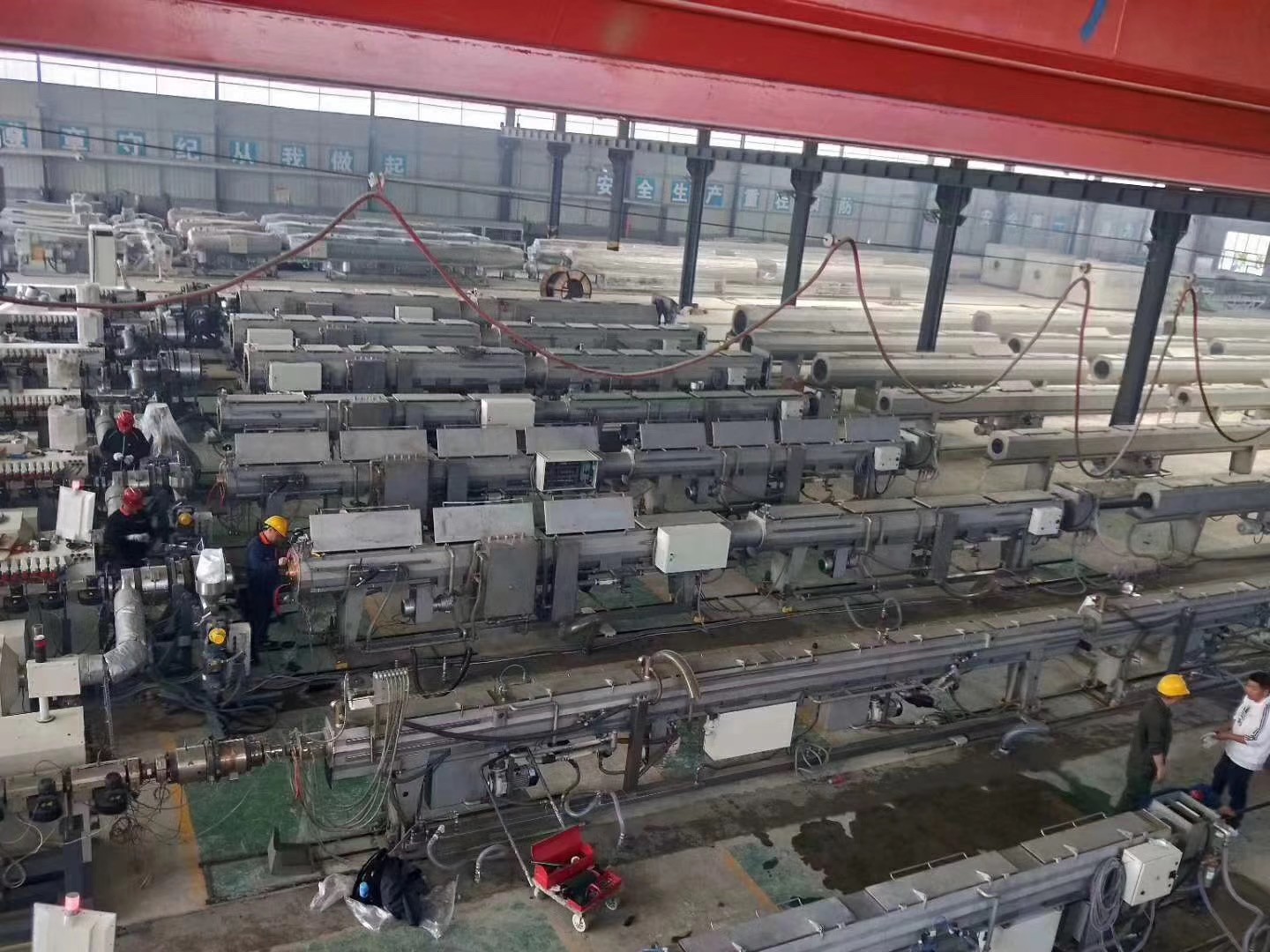 賀2019年5月6日上午11:18分騰遠總部北廠6車間14條德國進口巴頓線（目前國內配置最高）、南廠6條鋼絲網骨架線和4條雙出線、4臺315-1200多角焊機一次性試機生產成功！